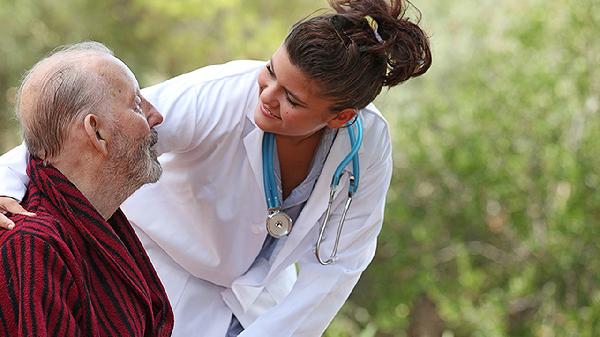 比阿尔茨海默症更可怕的疾病！大多数人没听过，家有老人的要注意