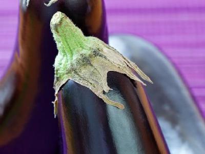 茄子再次成焦点！常吃茄子的老人，或能收获这5个好处