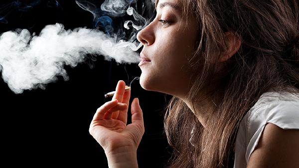 医生发现：成功戒烟的老人，不出几个月，身体或会有这5个改变