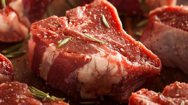 羊肉再次成焦点！医生发现：脑梗患者吃羊肉，一段时间或有5好处