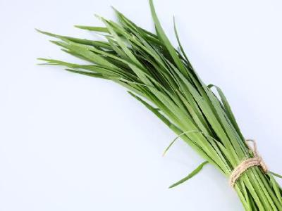 韭菜是肝硬化杀手？医生忠告：想要肝脏健康，这3物建议别吃