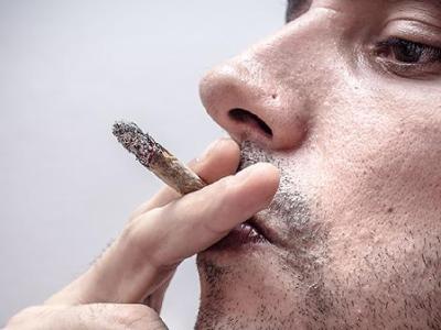 烟说戒就戒？医生：能成功戒烟的男人，都藏着3种“可怕”特质
