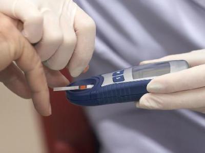 总是疲劳、视力模糊？别总怪手机！医生：可能是血糖在悄悄“侵蚀”血管