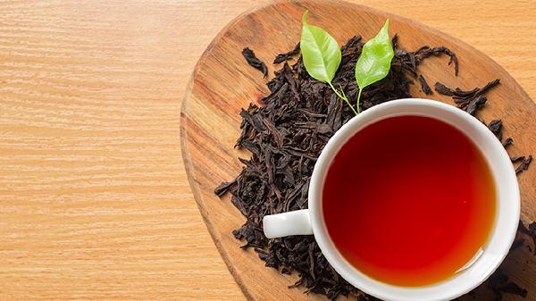心梗和喝茶有关？医生提醒：高血压老人，喝茶一定牢记“5避免”
