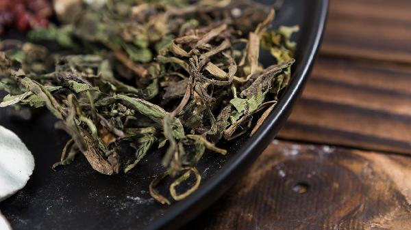 长期饮用蒲公英茶后身体会怎样？医生：有4种人不宜饮用，务必知晓！