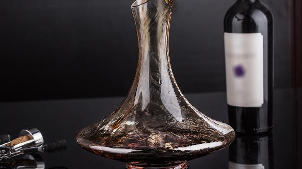 睡前喝多少红酒好-易网健康养生网 睡前喝多少红酒好