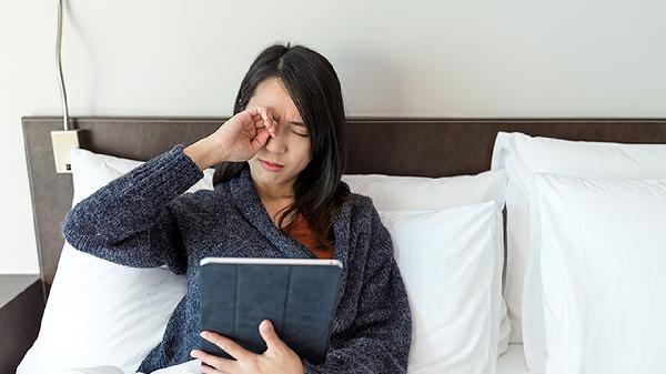 上眼睑下垂手术的并发症是什么